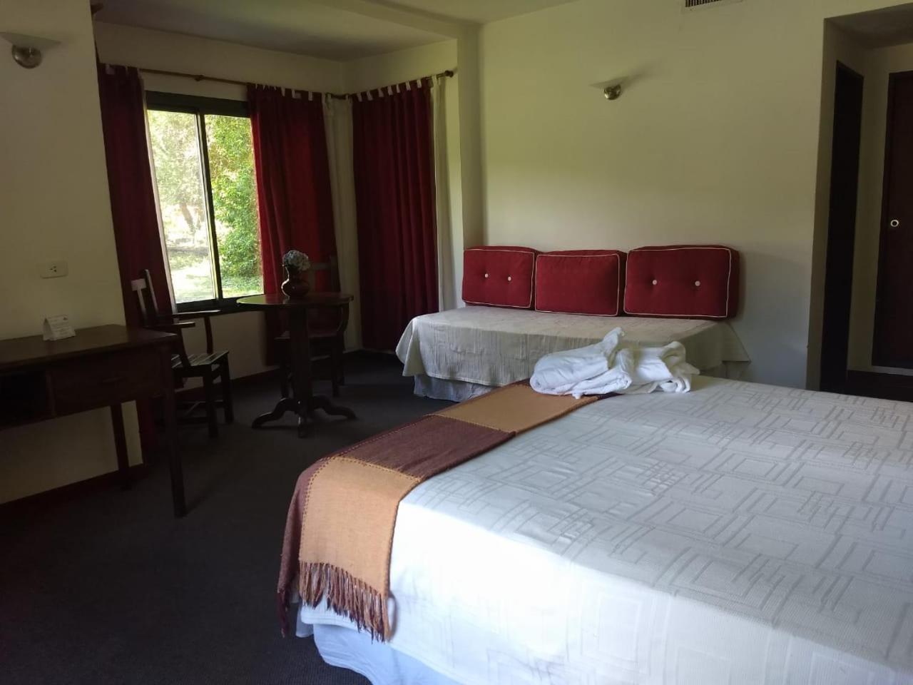 De & By Mh Hotel 4*