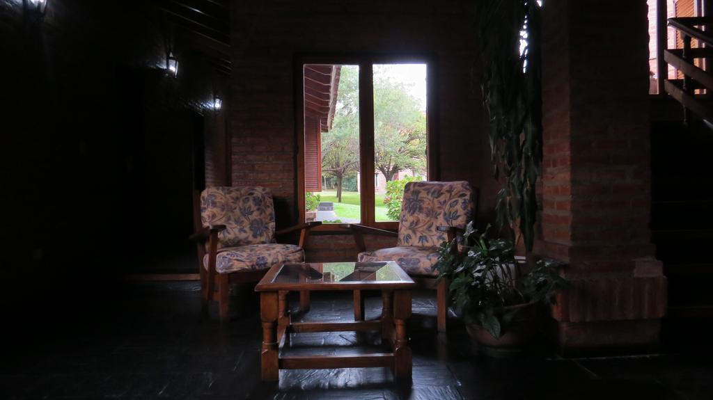 De & By Mh Villa de Merlo